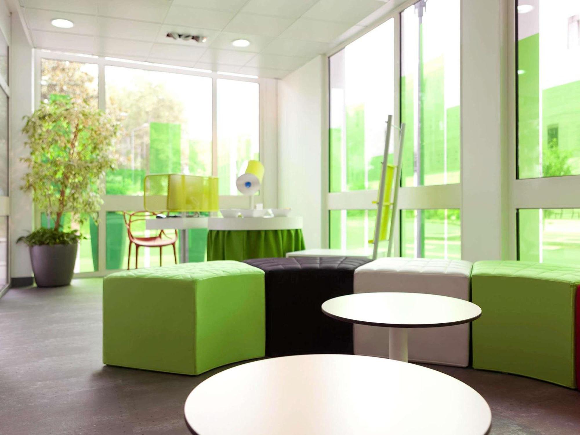 Ibis Styles Lyon Villeurbanne Parc De La Tete D'Or Экстерьер фото