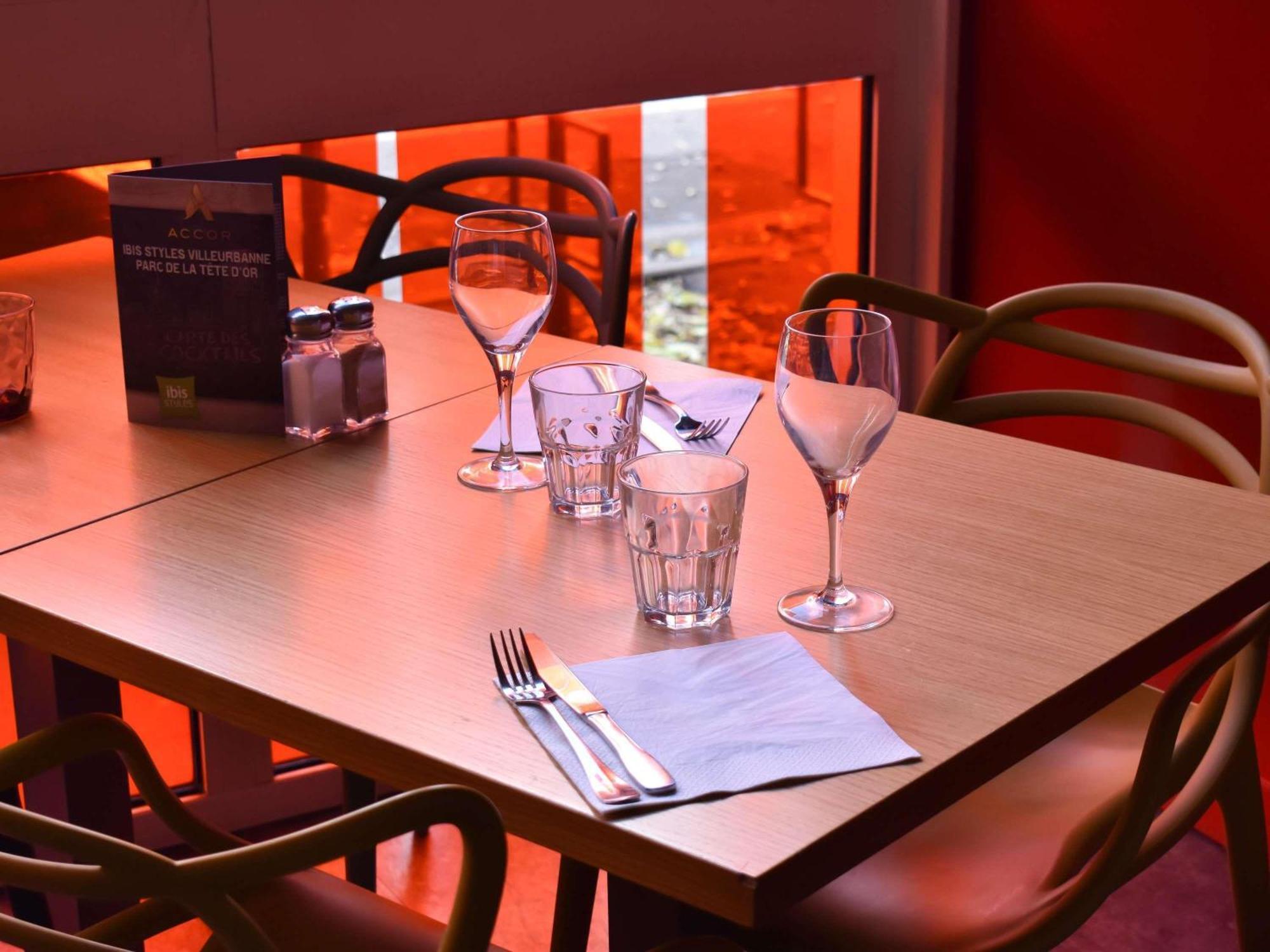 Ibis Styles Lyon Villeurbanne Parc De La Tete D'Or Экстерьер фото